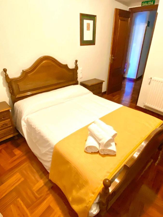 Hostal Cristina Estella Zewnętrze zdjęcie